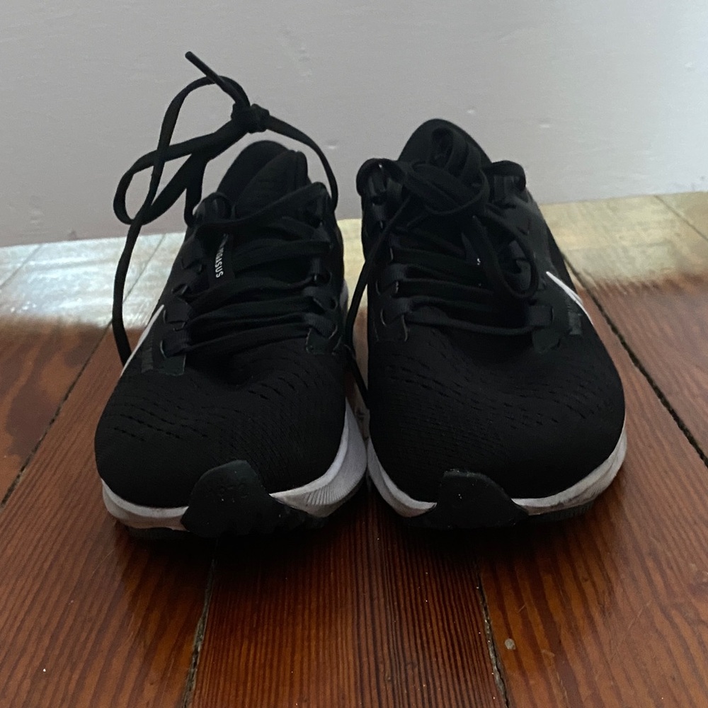 Nike Black Athletic Shoes